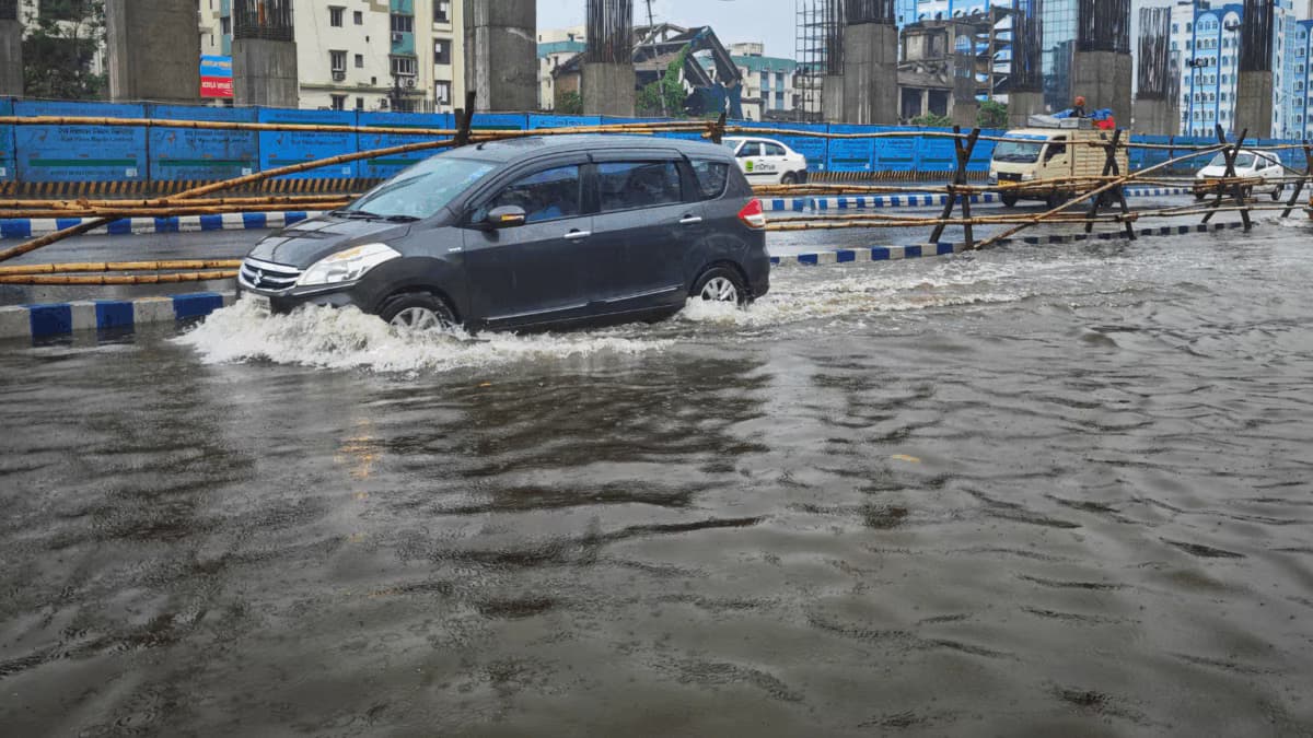 Ahmedabad IT Firm Stands Firm on Office Attendance Amid Heavy Rain