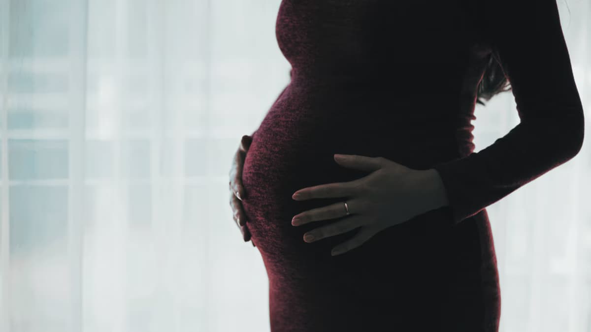 Doctor Shares Inspiring Story of New Mother's COVID Recovery After ICU Battle