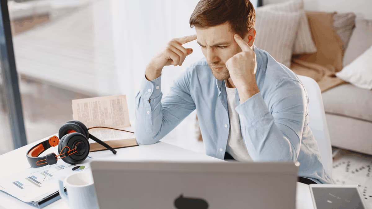 US Citizen Faces Dilemma Between High-Paying Jobs in India and US