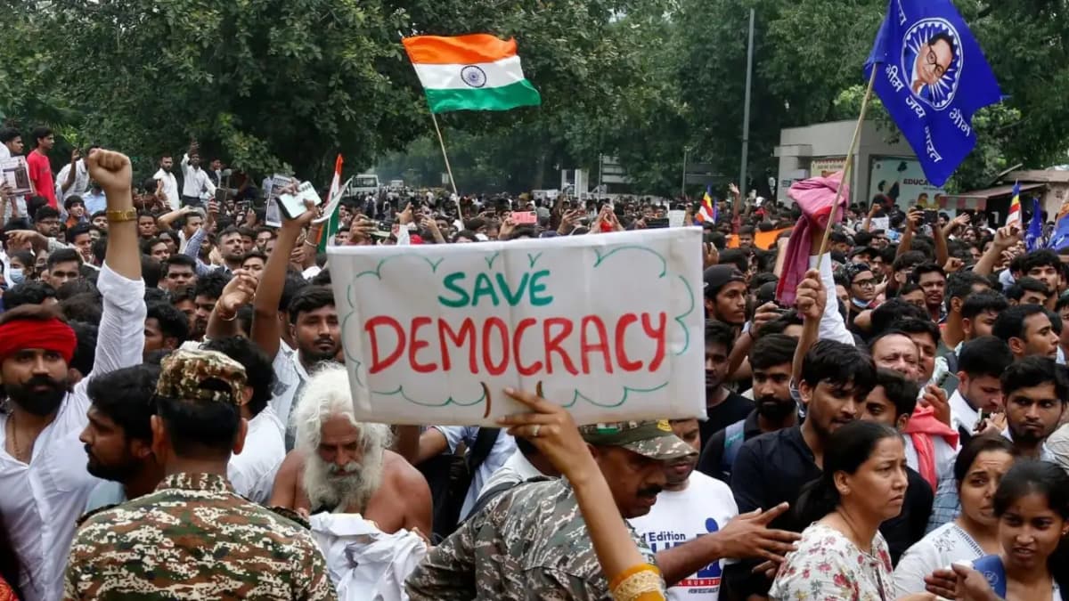 Youth Protest in Delhi Marks 35 Days of CJP Movement