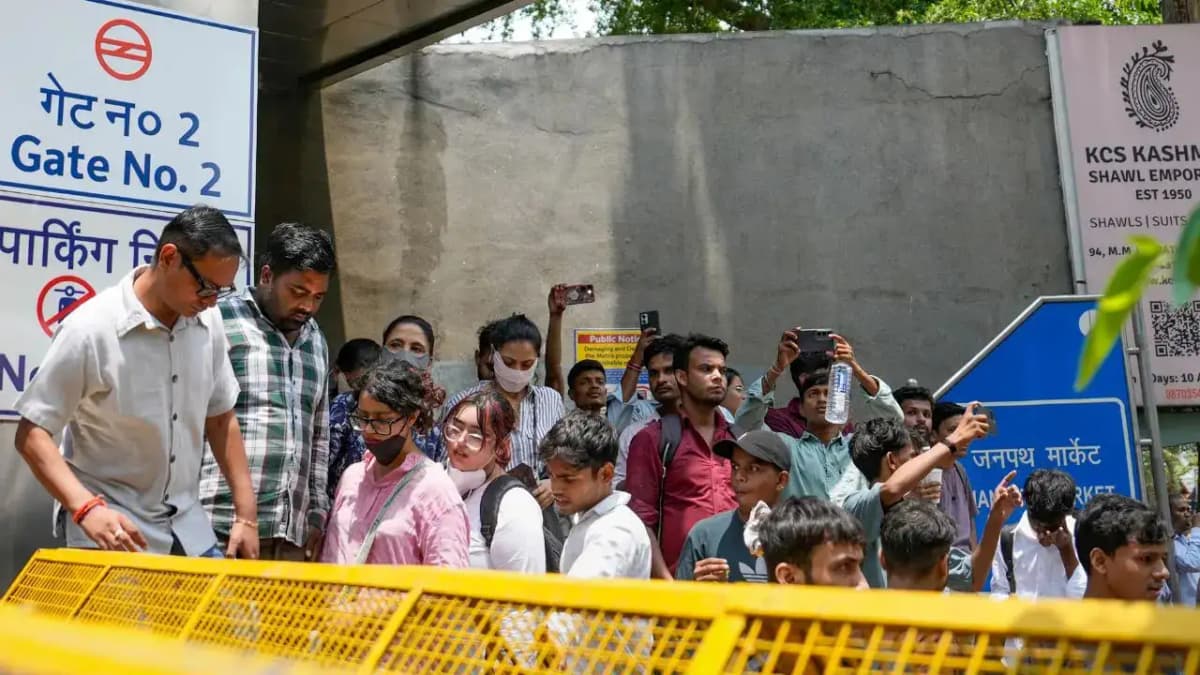 Delhi Metro Closes 18 Stations Amid Ongoing Protests on July 25