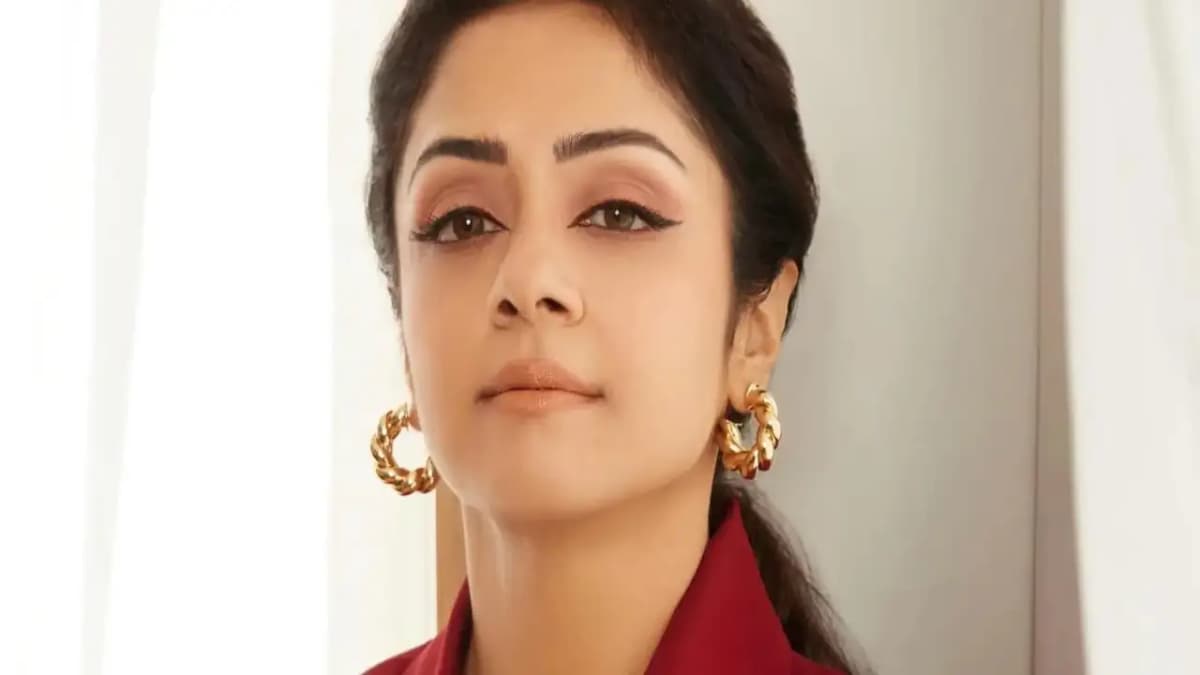 Jyotika Supports Student Protests, Calls for Education Minister's Resignation