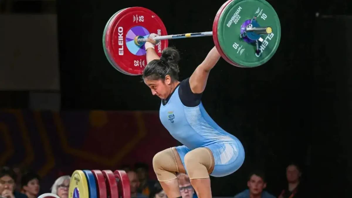 harjinder kaur wins silver med