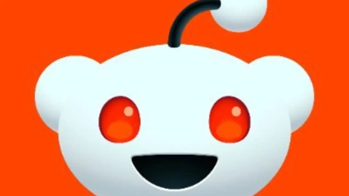 reddit experiences major outag