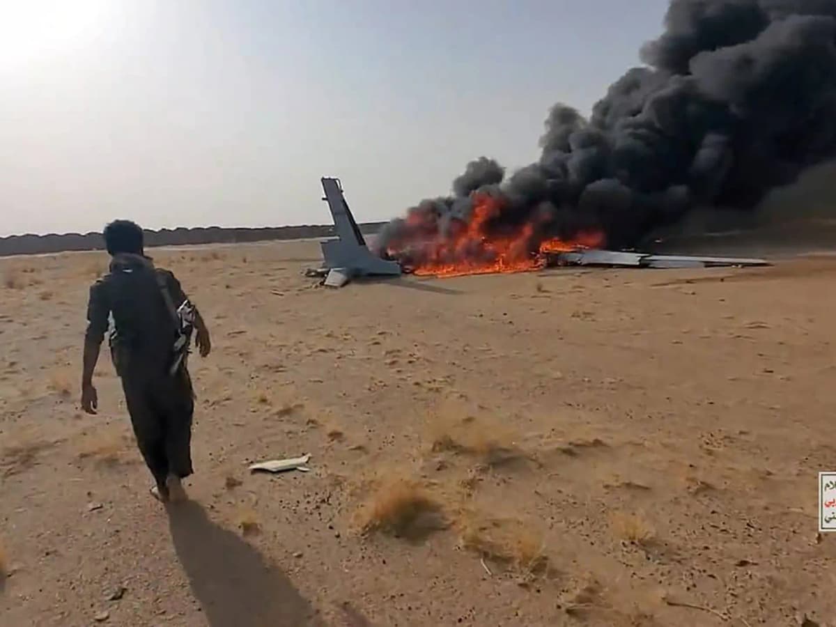 houthis launch missile attack
