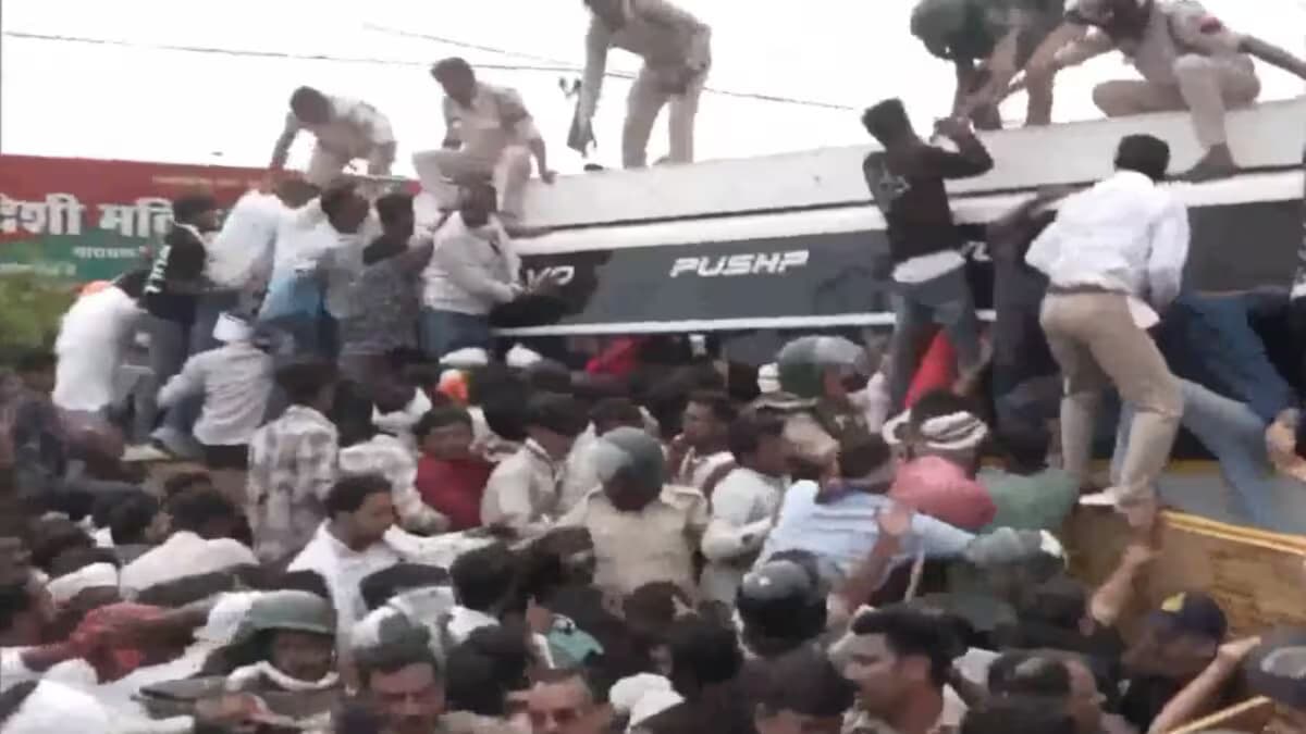 Farmers Clash with Police in Bhopal During MSP Protest