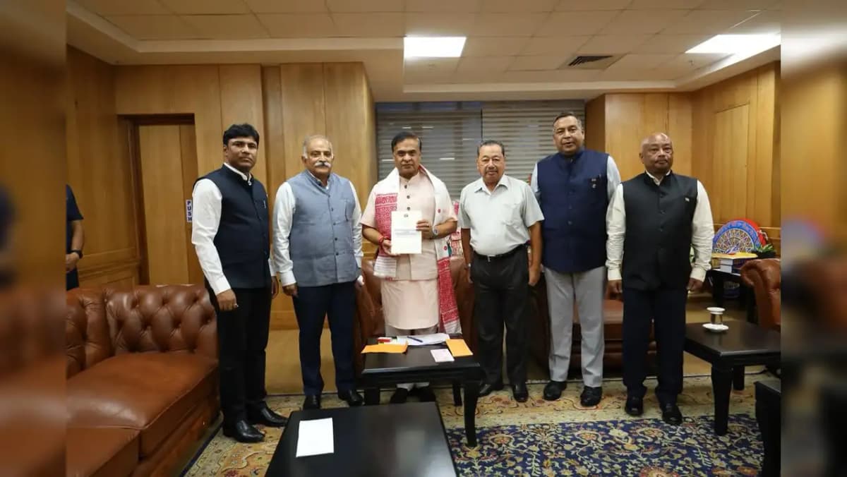 Assam Veterans Donate Rs 25 Lakh for Flood Relief Efforts