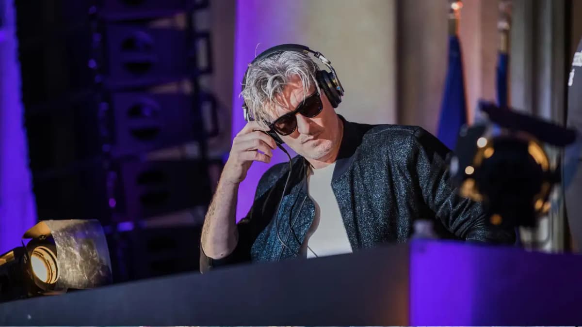 Kavinsky, Iconic French DJ, Passes Away at 50 in Paris Home