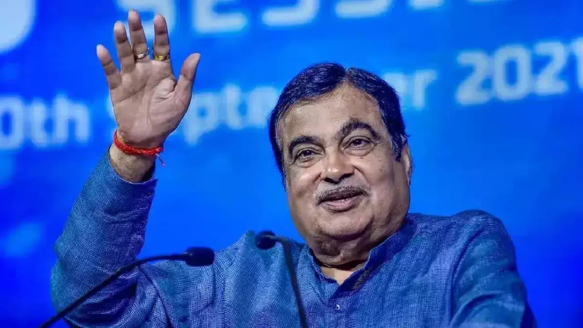 BS-III Vehicles May Require Rubber Part Changes for E20 Petrol Use, Says Gadkari