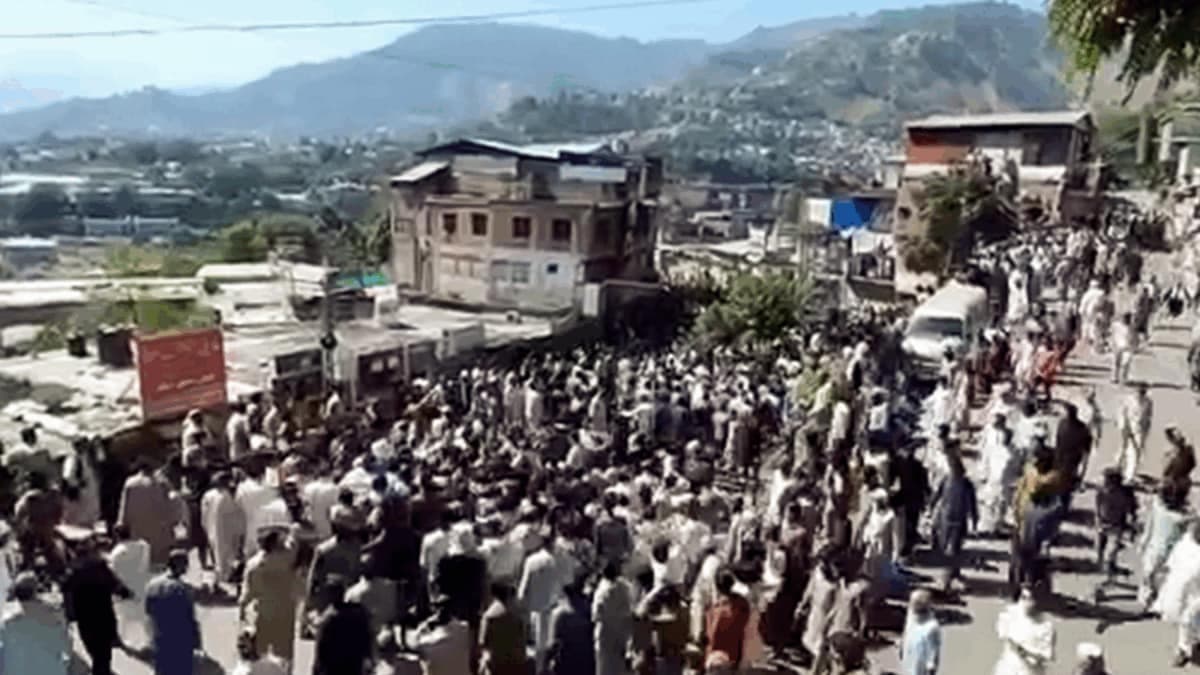 Infiltration of Militants Turns Peaceful PoK Rally Violent, Sources Claim