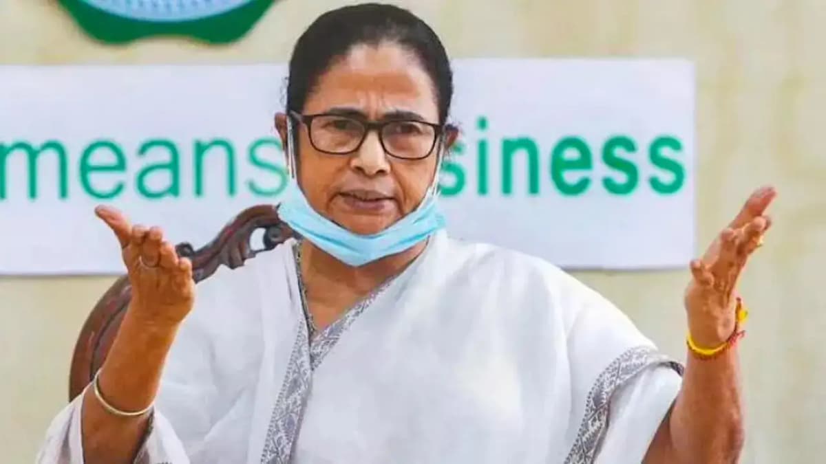 Mamata Banerjee Calls for Swift Resolution in TMC Ownership Dispute
