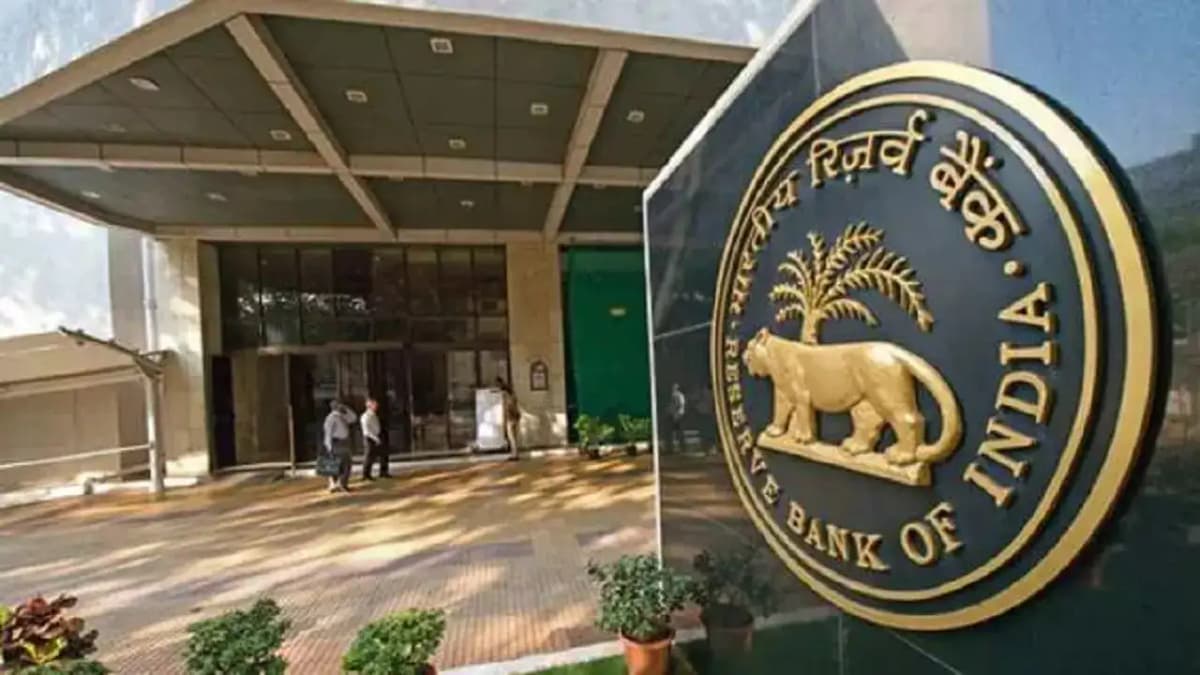 RBI Expected to Maintain Repo Rate Amid Economic Uncertainty