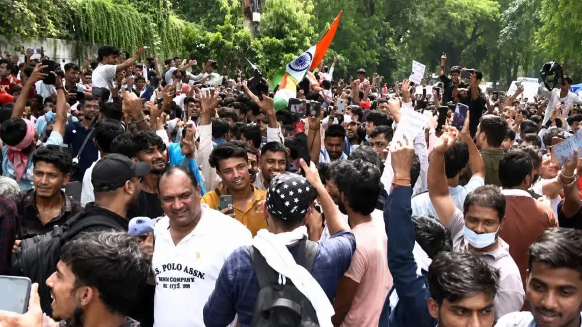 Understanding the True Meaning of 'Inquilab' in Modern Protests