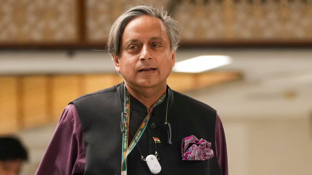 Shashi Tharoor Responds to Supreme Court Ruling on Manmohan Singh