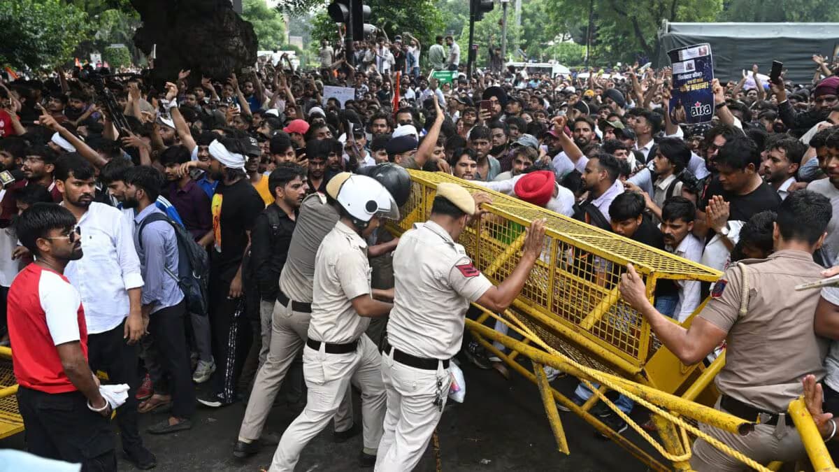 Delhi Government Declares No Legal Action Against Protest Participants