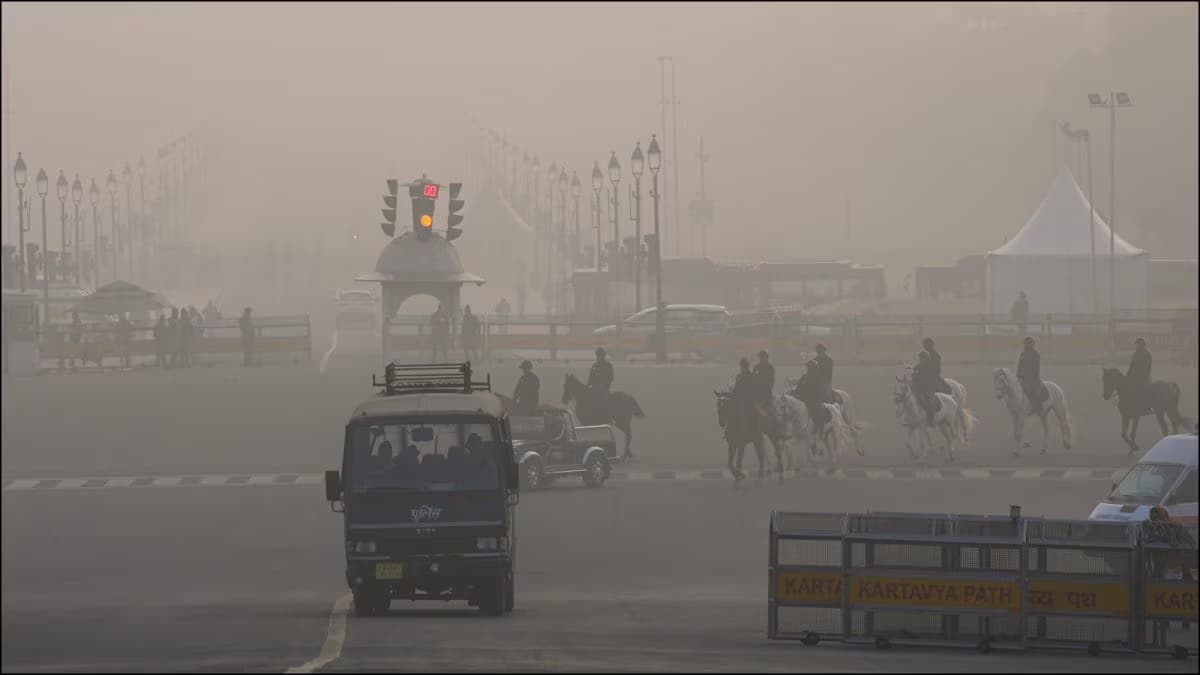 Delhi Experiences Worst Air Quality in July in Six Years Amid Heavy Rains