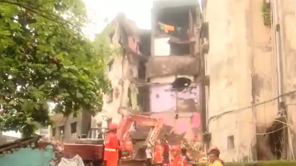Tragic Building Collapse in Bhiwandi Claims Three Lives, Rescue Efforts Ongoing