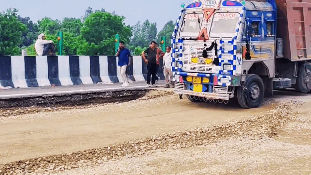 Concerns Grow Over Lucknow-Kanpur Expressway's Structural Integrity