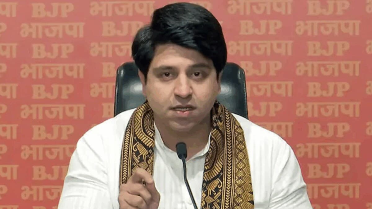 Shehzad Poonawalla Steps Down from BJP Role