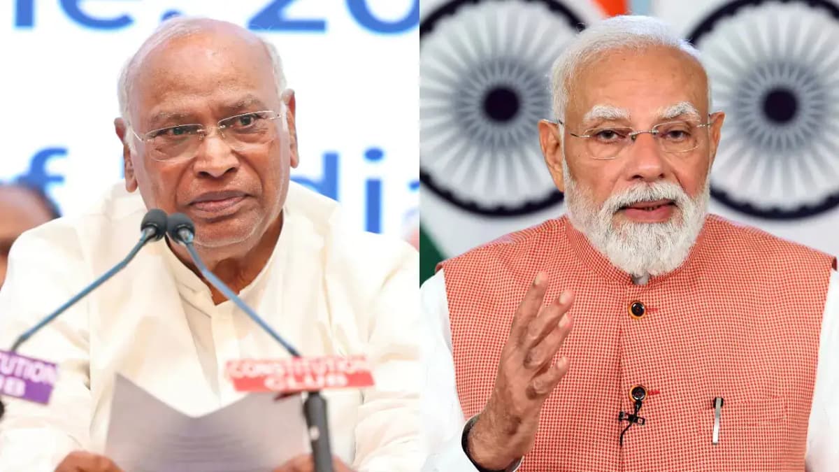 Kharge Criticizes PM Modi Over FIRs Against Student Protesters
