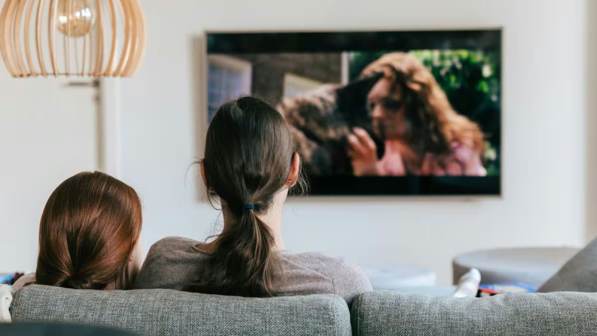 Guide to Buying a 55-Inch TV Under Rs 40,000: Key Features and Tips