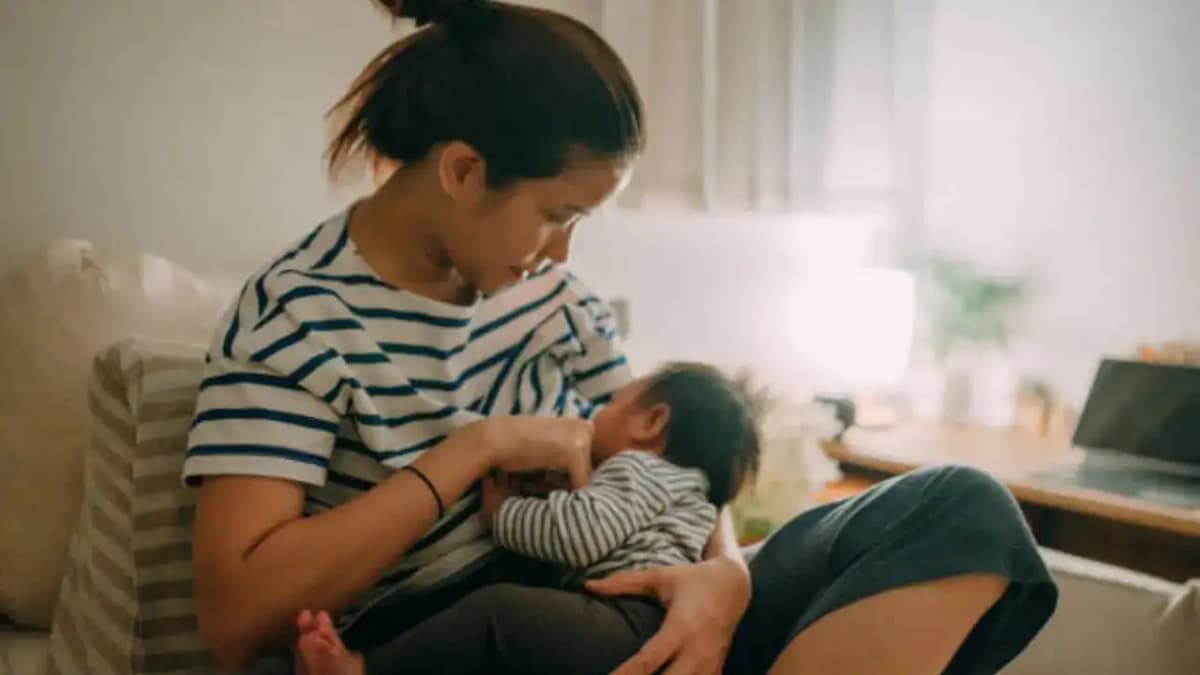 essential breastfeeding tips f