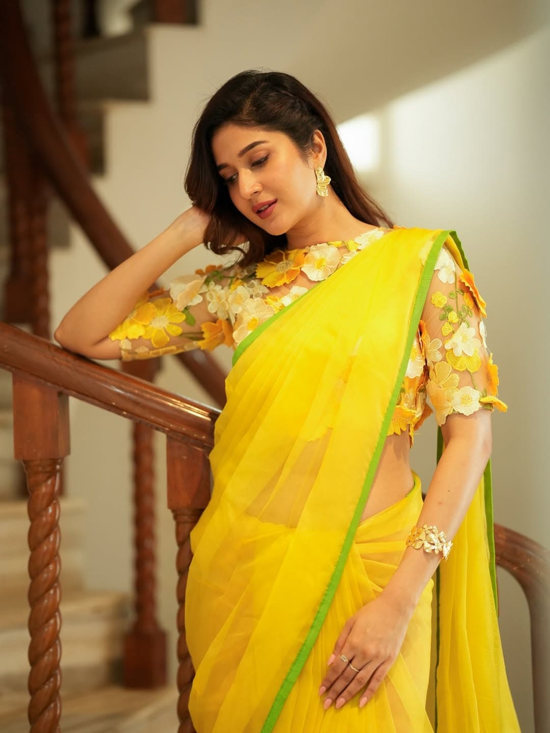 Actress Rabia Khatoon Photos In Yellow Saree Go Viral